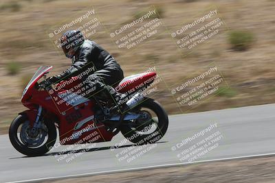 media/Apr-20-2025-AHRMA (Sun) [[393a79c373]]/Race/Group 8/Turn 4b/